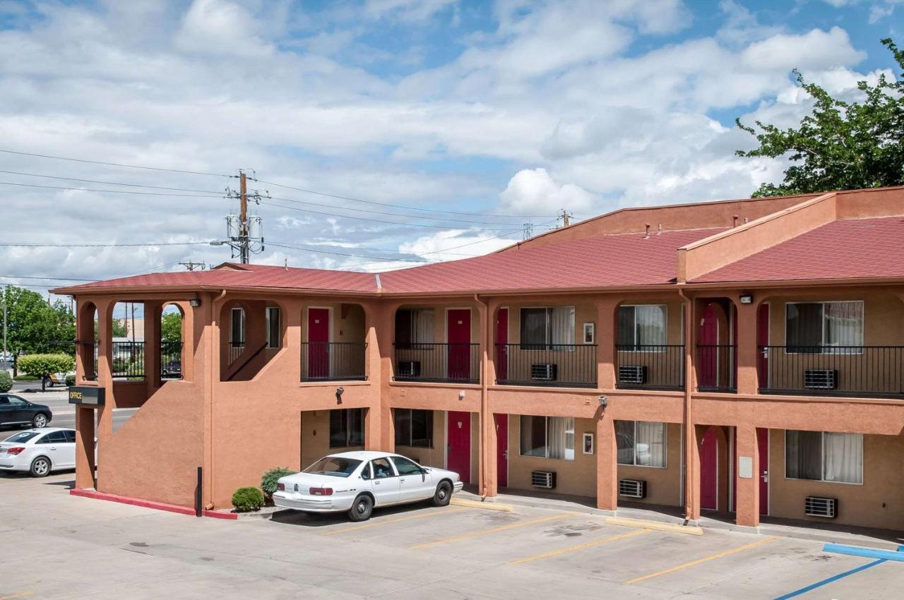 Econo Lodge Midtown Albuquerque Zewnętrze zdjęcie